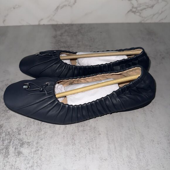 Coach Women’s Navy Blue Eleanor Ballet Flats Size 7.5B NIB $150 Retail - Picture 1 of 5